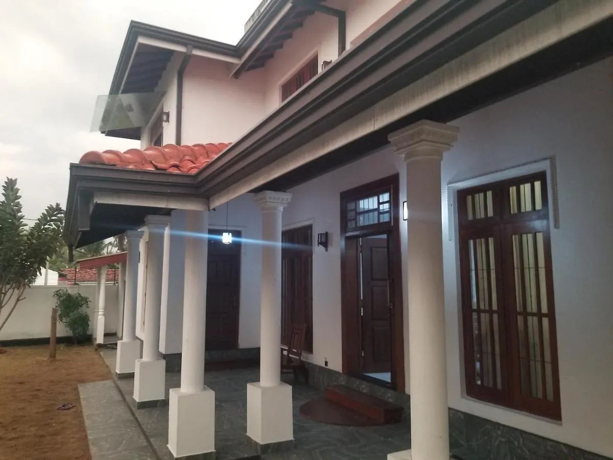 Hashi Villa Ja-Ela 0*,  Sri Lanka